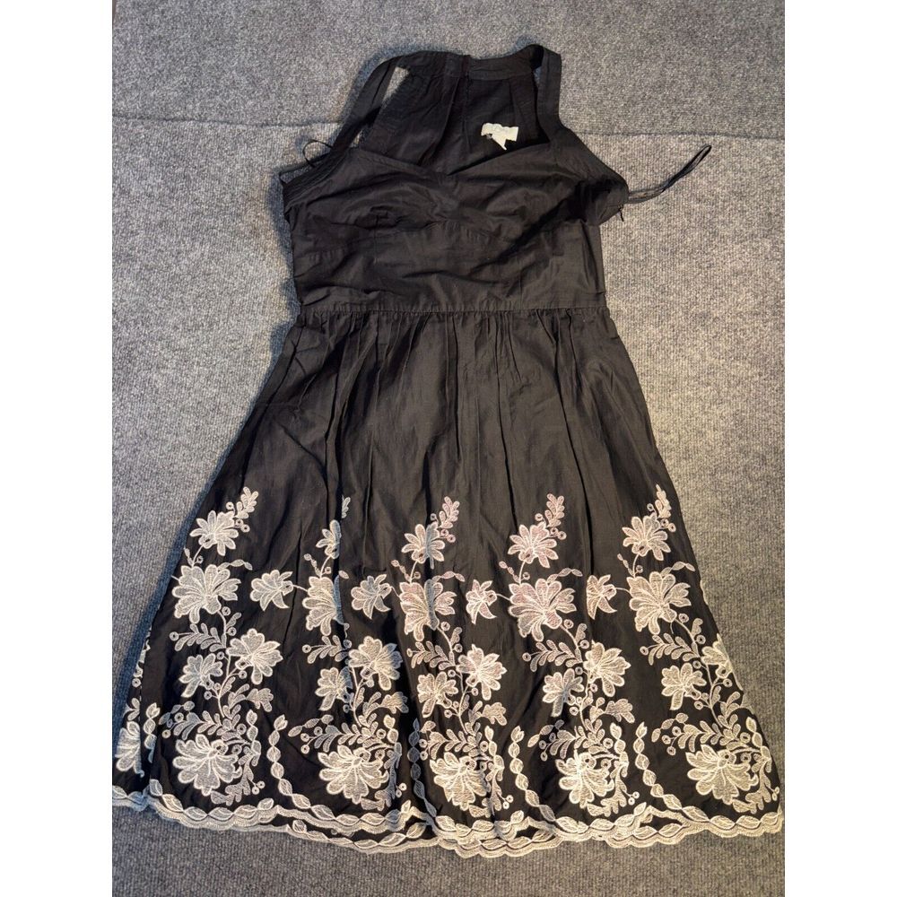 LOFT A Line Dress Women's 6 Black Embroidered Floral Pleated Sleeveless Side Zip